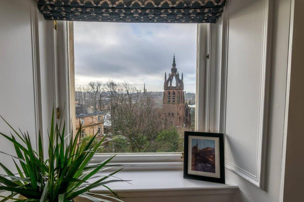 Bright And Airy Apartment Glasgow Bagian luar foto